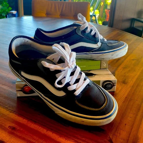 Vans Shoes Euc Mens Leather Vans Limited Edition Poshmark